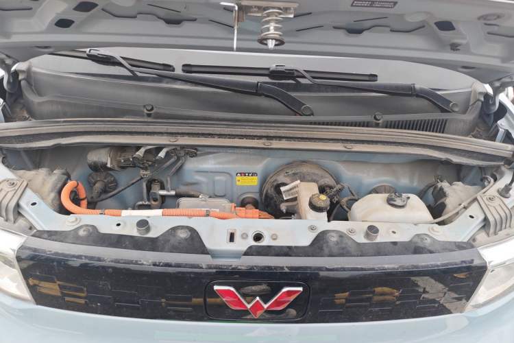 Used Wuling Hongguang MINIEV 2021 Macaron Fashion Edition Lithium-Ion Battery Engine Bay