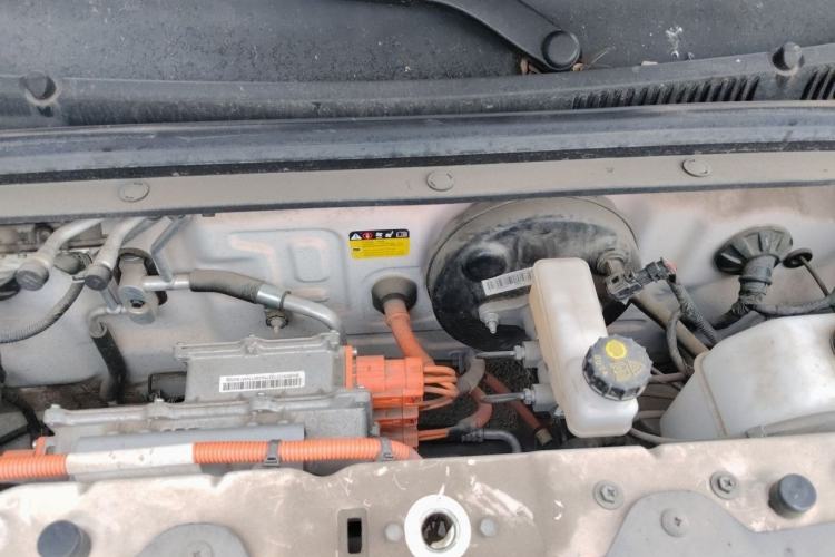 Used Wuling Hongguang MINIEV 2021 Macaron Fashion Edition Lithium-Ion Battery Engine Bay