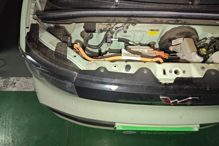 Used Wuling Hongguang MINIEV 2021 Macaron Premium Model – Lithium Iron Phosphate Engine Bay Right