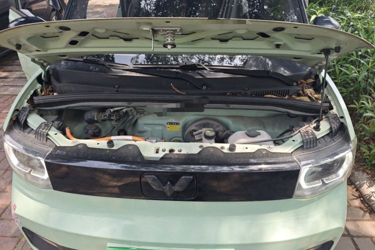 Used Wuling Hongguang MINIEV 2021 Macaron Fashion Model Lithium Iron Phosphate Engine Bay