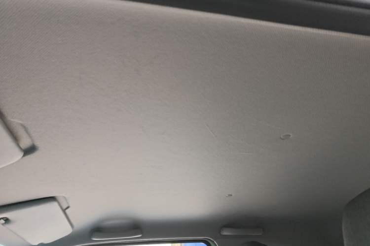 Used Wuling Hongguang MINIEV 2021 Macaron Premium Model – Lithium Iron Phosphate Headliner