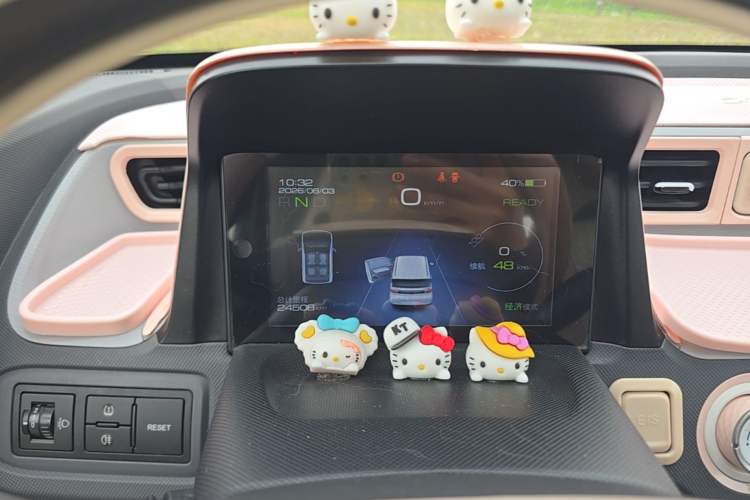 Used Wuling Hongguang MINIEV 2021 Macaron Fashion Model Lithium Iron Phosphate Instrument Cluster