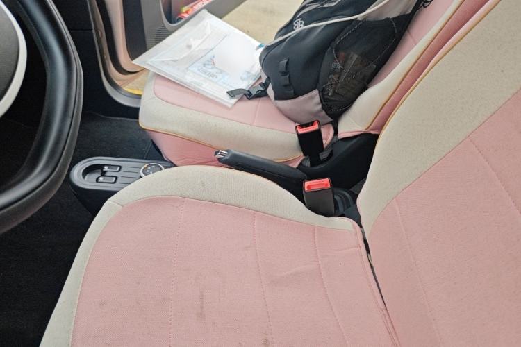 Used Wuling Hongguang MINIEV 2021 Macaron Sandwich Model 120 km Lithium Iron Phosphate Left Front Seat