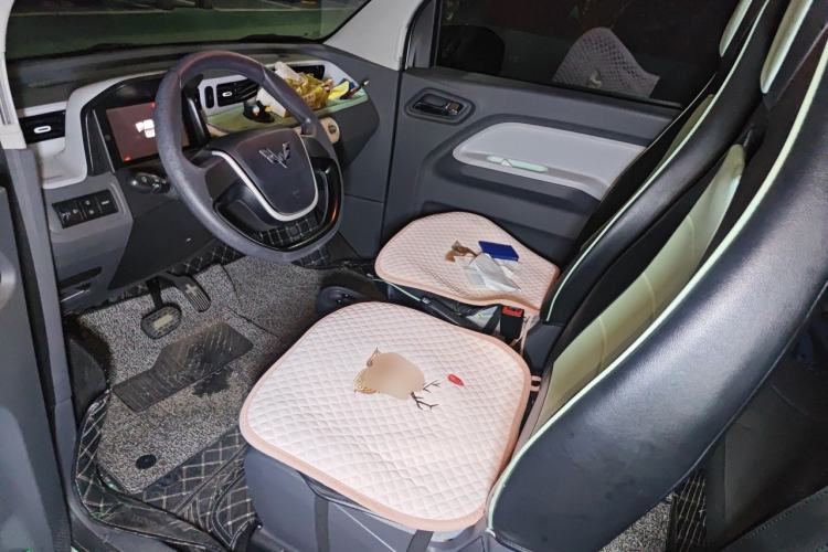 Used Wuling Hongguang MINIEV 2021 Macaron Premium Model – Lithium Iron Phosphate Left Front Seat