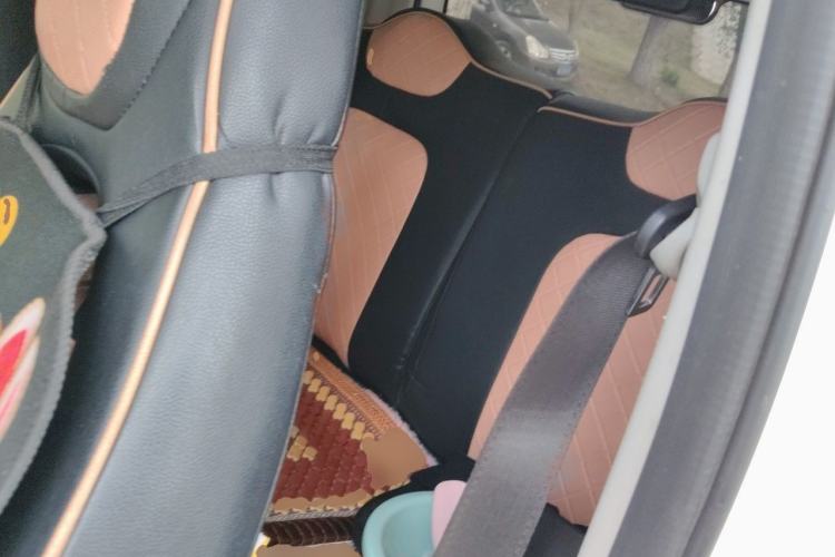 Used Wuling Hongguang MINIEV 2021 Macaron Fashion Edition Lithium-Ion Battery Left Rear Seat