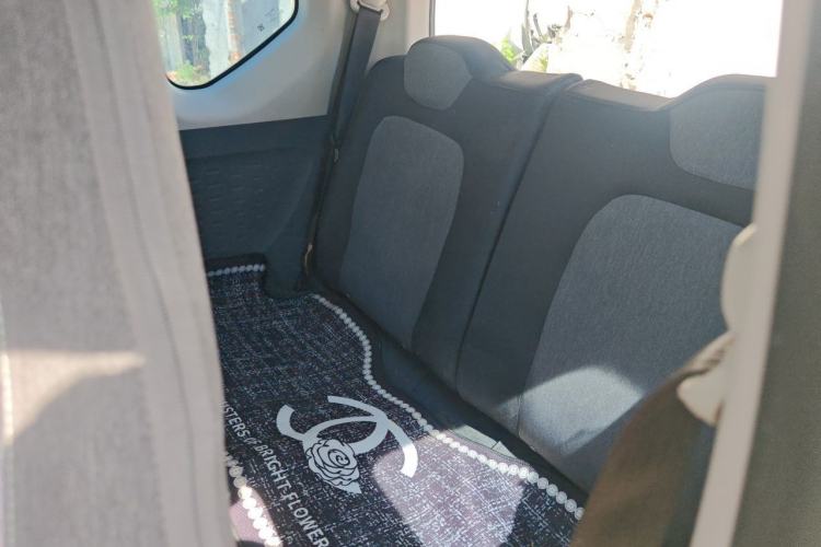 Used Wuling Hongguang MINIEV 2021 Macaron Fashion Model Lithium Iron Phosphate Left Rear Seat