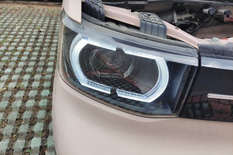 Used Wuling Hongguang MINIEV 2021 Macaron Premium Model – Lithium Iron Phosphate Right Front Headlight
