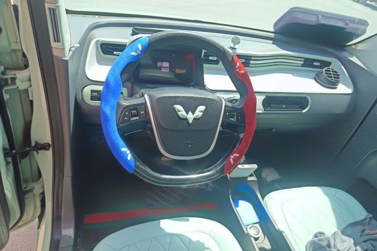 Used Wuling Hongguang MINIEV 2021 Macaron Premium Model – Lithium Iron Phosphate Steering Wheel