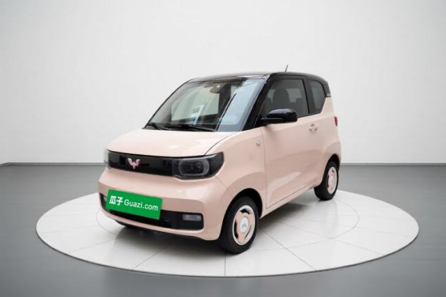 Ojetý Wuling Hongguang MINIEV 2021 Macaron Premium Model – Lithium Iron Phosphate