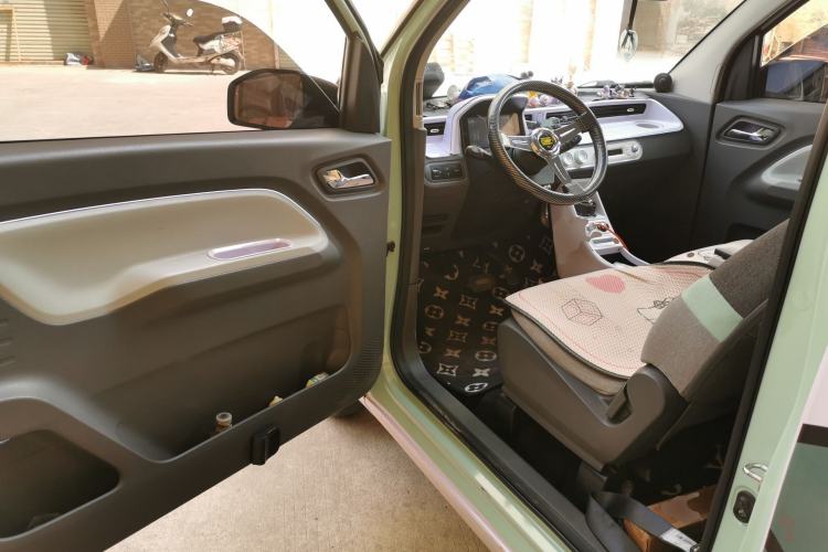 Used Wuling Hongguang MINIEV 2021 Macaron Premium Model – Lithium Iron Phosphate Driver Seat