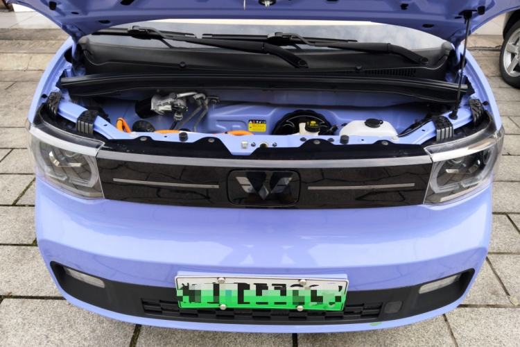 Used Wuling Hongguang MINIEV 2021 Macaron Fashion Edition Lithium-Ion Battery Engine Bay