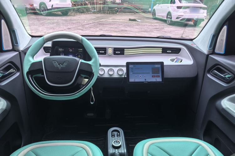 Used Wuling Hongguang MINIEV 2021 Macaron Premium Model – Lithium Iron Phosphate Interior 2