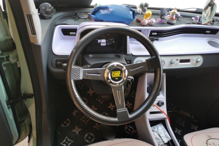 Used Wuling Hongguang MINIEV 2021 Macaron Premium Model – Lithium Iron Phosphate Steering Wheel