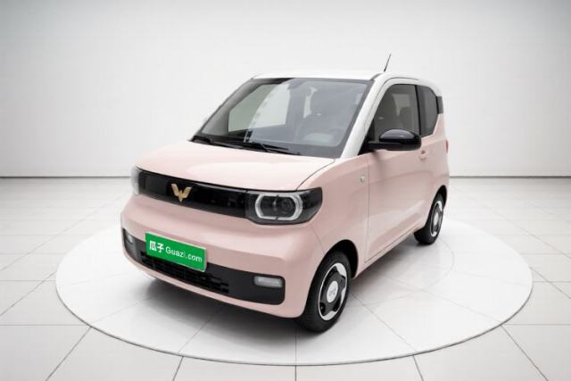 Ojetý Wuling Hongguang MINIEV 2021 Macaron Fashion Model Lithium Iron Phosphate