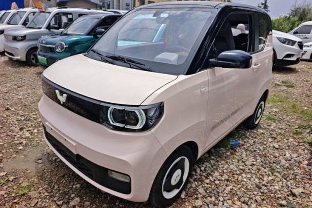 Wuling Hongguang MINIEV 2021 Macaron Premium Model – Lithium Iron Phosphate usado