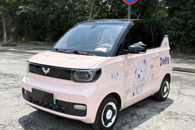 Wuling Hongguang MINIEV 2021 Macaron Sandwich Model 170 km Lithium Iron Phosphate usado