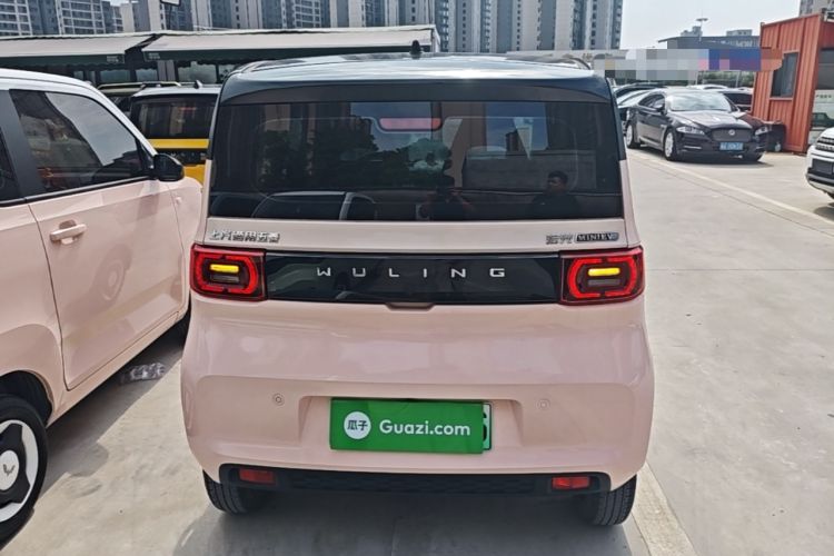 Used Wuling Hongguang MINIEV 2021 Macaron Fashion Model Lithium Iron Phosphate Rear
