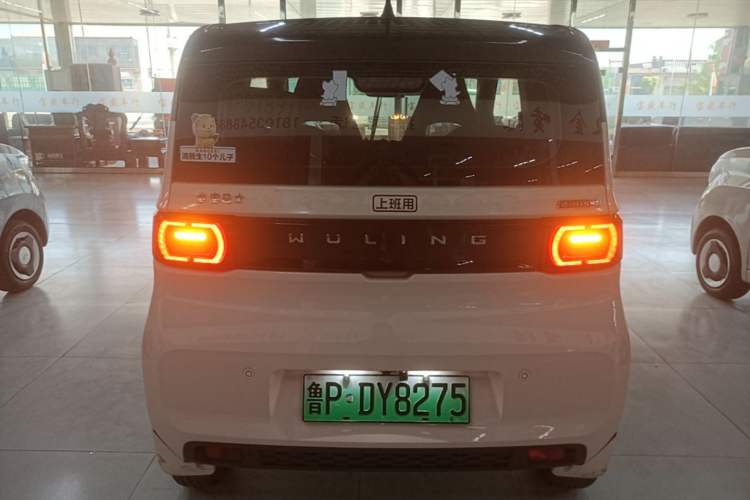 Used Wuling Hongguang MINIEV 2021 Macaron Fashion Model Lithium Iron Phosphate Rear