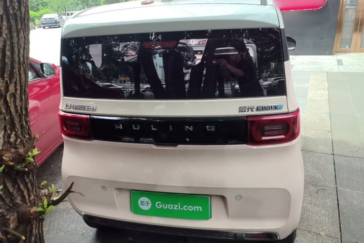 Used Wuling Hongguang MINIEV 2021 Macaron Fashion Model Lithium Iron Phosphate Rear