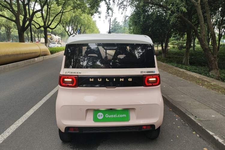 Used Wuling Hongguang MINIEV 2021 Macaron Fashion Edition Lithium-Ion Battery Rear