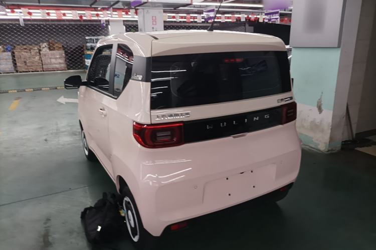 Used Wuling Hongguang MINIEV 2021 Macaron Sandwich Model 120 km Lithium NMC Rear Left 45 Deg