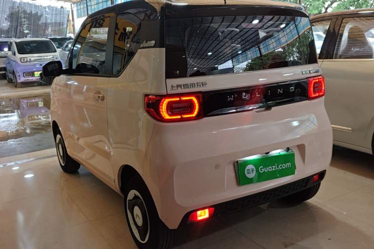 Used Wuling Hongguang MINIEV 2021 Macaron Sandwich Model 170 km Lithium Iron Phosphate Rear Left 45 Deg