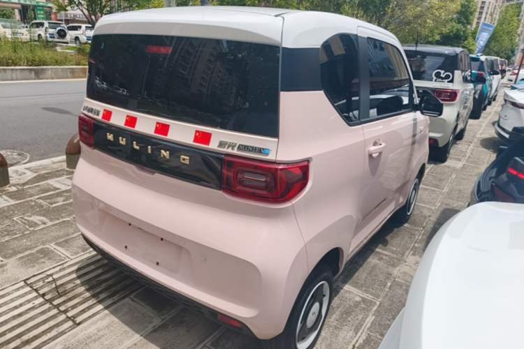 Used Wuling Hongguang MINIEV 2021 Macaron Fashion Model Lithium Iron Phosphate Rear Right 45 Deg