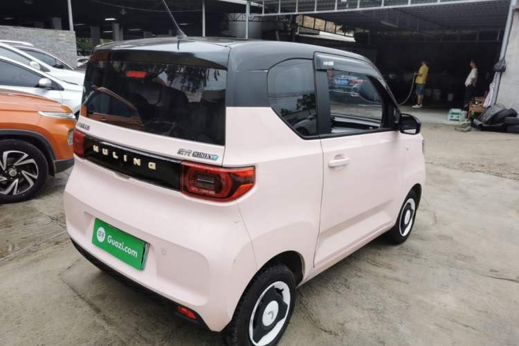 Used Wuling Hongguang MINIEV 2021 Macaron Sandwich Model 170 km Lithium Iron Phosphate Rear Right 45 Deg