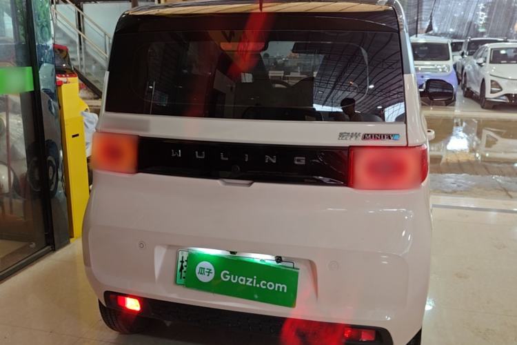 Used Wuling Hongguang MINIEV 2021 Macaron Sandwich Model 170 km Lithium Iron Phosphate Rear