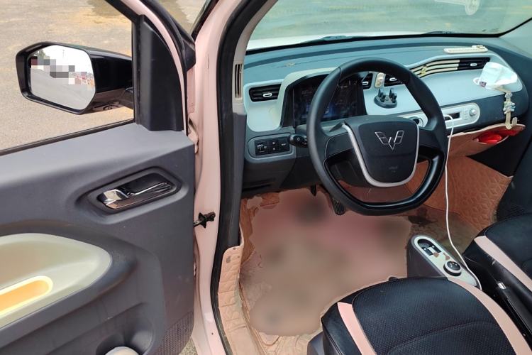 Used Wuling Hongguang MINIEV 2021 Macaron Premium Model – Lithium Iron Phosphate Driver Seat