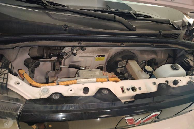 Used Wuling Hongguang MINIEV 2021 Macaron Premium Model – Lithium-NMC Engine Bay