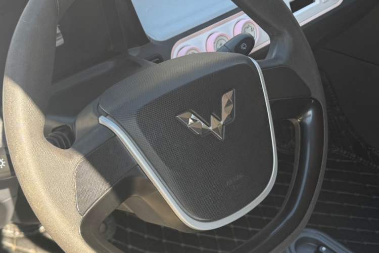 Used Wuling Hongguang MINIEV 2021 Macaron Premium Model – Lithium Iron Phosphate Exterior 6