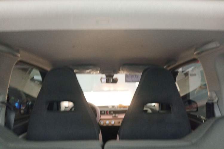 Used Wuling Hongguang MINIEV 2021 Macaron Fashion Model Lithium Iron Phosphate Headliner