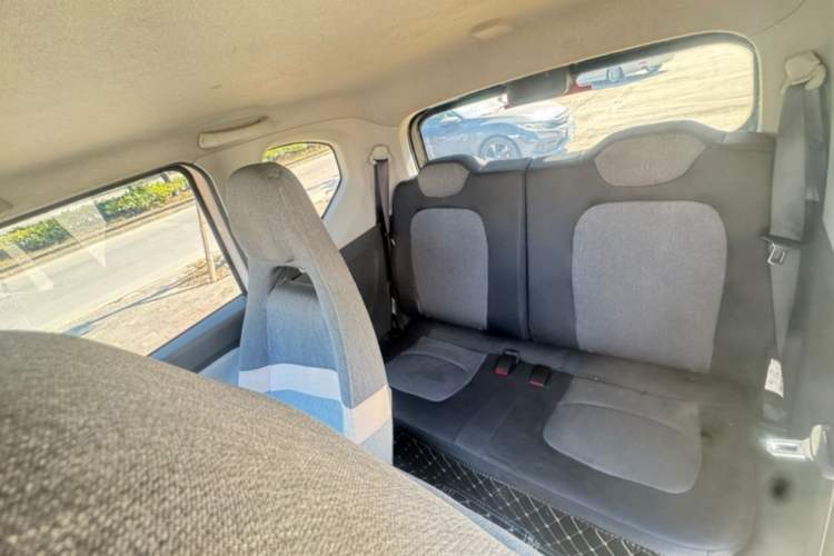 Used Wuling Hongguang MINIEV 2021 Macaron Premium Model – Lithium Iron Phosphate Interior 3