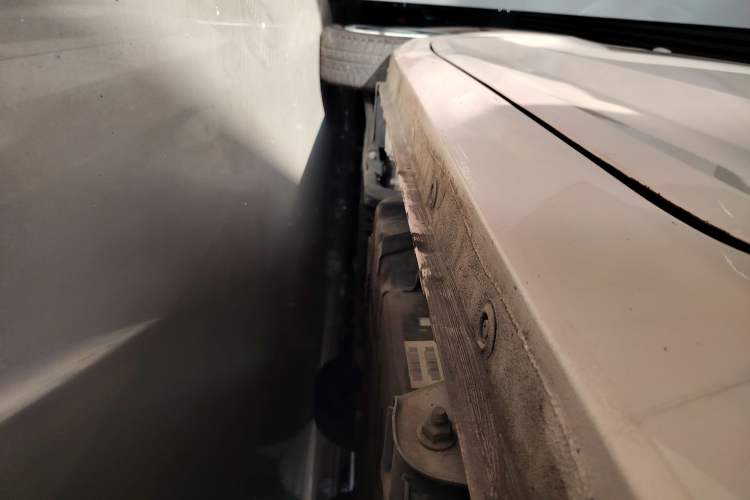 Used Wuling Hongguang MINIEV 2021 Macaron Premium Model – Lithium-NMC Left Side Sill