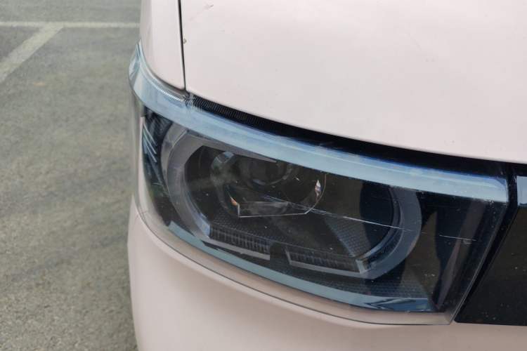 Used Wuling Hongguang MINIEV 2021 Macaron Premium Model – Lithium Iron Phosphate Right Front Headlight