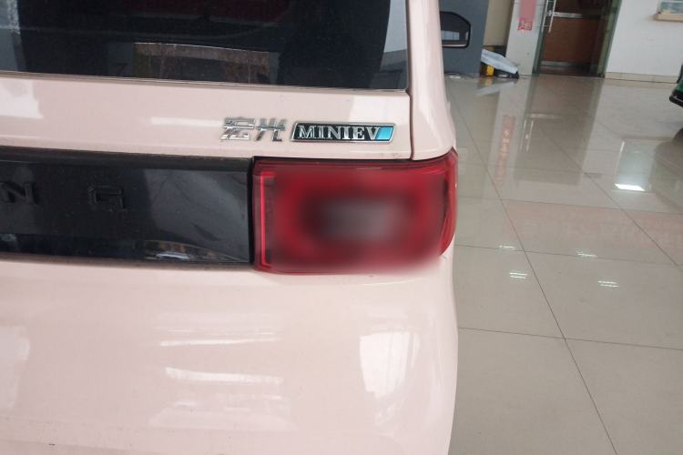 Used Wuling Hongguang MINIEV 2021 Macaron Fashion Model Lithium Iron Phosphate Right Rear Taillight