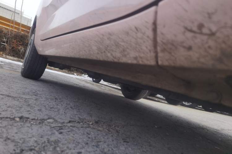 Used Wuling Hongguang MINIEV 2021 Macaron Premium Model – Lithium-NMC Right Side Sill