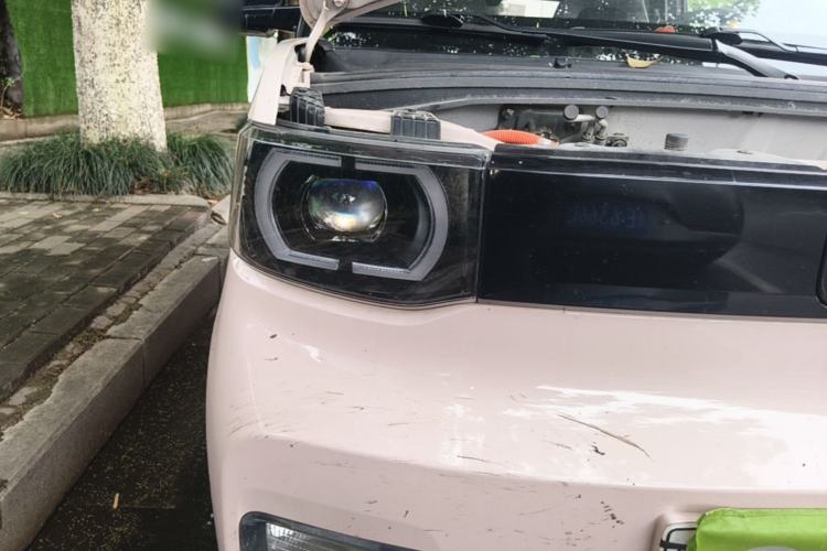 Used Wuling Hongguang MINIEV 2021 Macaron Premium Model – Lithium Iron Phosphate Right Front Headlight