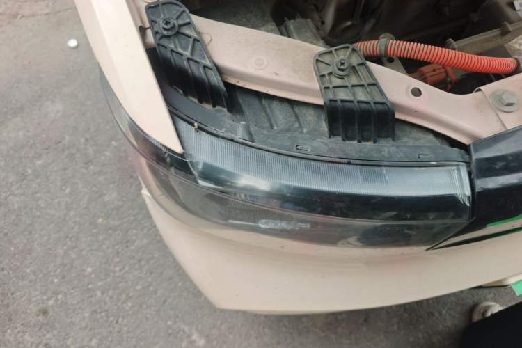 Used Wuling Hongguang MINIEV 2021 Macaron Fashion Edition Lithium-Ion Battery Right Front Headlight