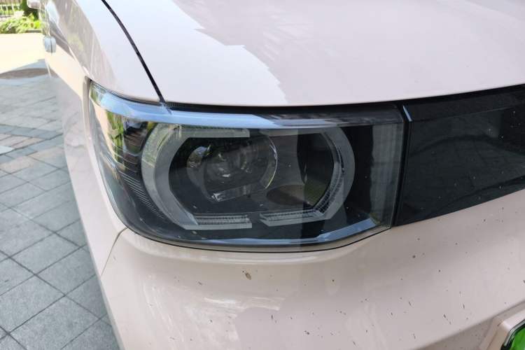 Used Wuling Hongguang MINIEV 2021 Macaron Premium Model – Lithium Iron Phosphate Right Front Headlight