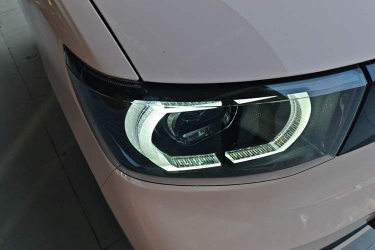 Used Wuling Hongguang MINIEV 2021 Macaron Premium Model – Lithium Iron Phosphate Right Front Headlight