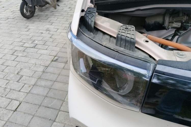 Used Wuling Hongguang MINIEV 2021 Macaron Fashion Edition Lithium-Ion Battery Right Front Headlight