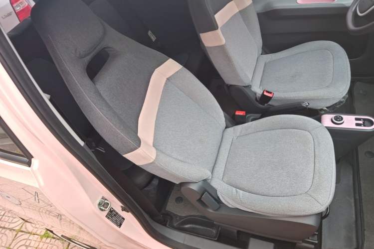 Used Wuling Hongguang MINIEV 2021 Macaron Premium Model – Lithium Iron Phosphate Right Front Seat