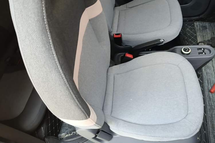 Used Wuling Hongguang MINIEV 2021 Macaron Premium Model – Lithium Iron Phosphate Right Front Seat