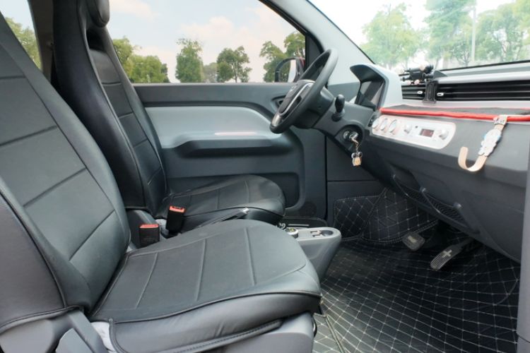 Used Wuling Hongguang MINIEV 2021 Macaron Premium Model – Lithium Iron Phosphate Right Front Seat