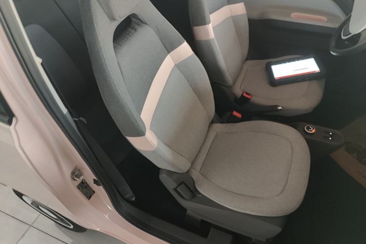 Used Wuling Hongguang MINIEV 2021 Macaron Premium Model – Lithium Iron Phosphate Right Front Seat