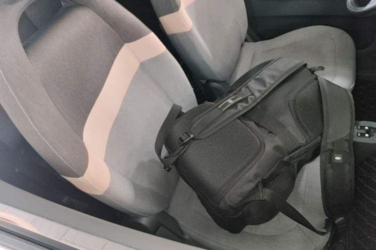 Used Wuling Hongguang MINIEV 2021 Macaron Fashion Edition Lithium-Ion Battery Right Front Seat