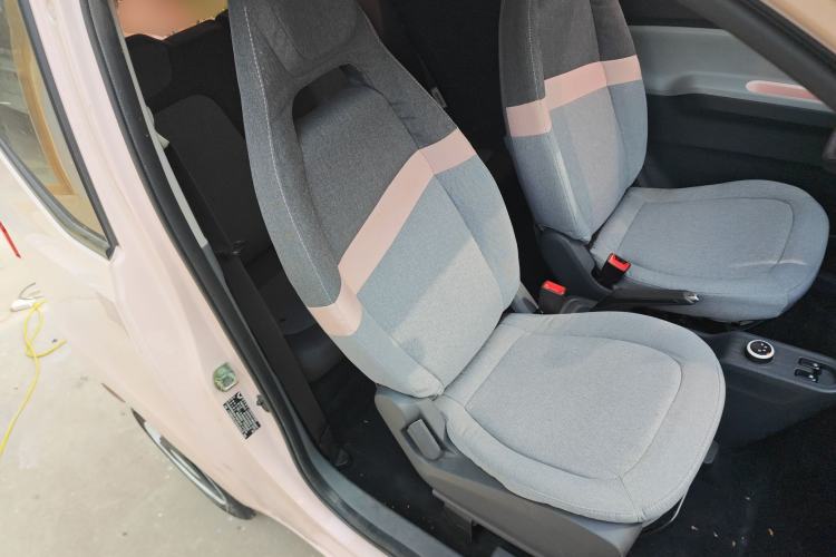 Used Wuling Hongguang MINIEV 2021 Macaron Premium Model – Lithium Iron Phosphate Right Front Seat