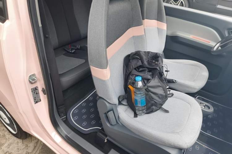 Used Wuling Hongguang MINIEV 2021 Macaron Fashion Edition Lithium-Ion Battery Right Front Seat